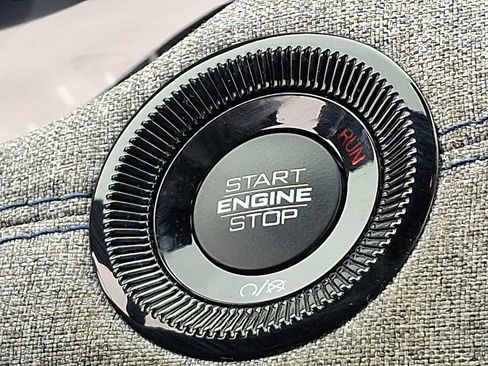 Used 2024 Jeep Compass Latitude image 22