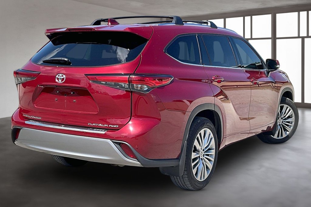Used 2022 Toyota Highlander Platinum AWD/4WD image 6