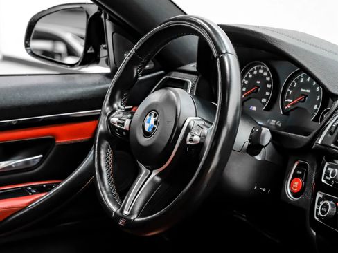 Used 2019 BMW M4 Coupe w/ Competition Package RWD image 12