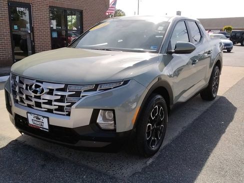 Used 2022 Hyundai Santa Cruz SE FWD image 1