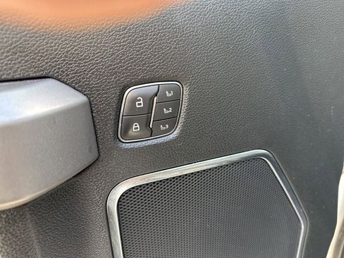 Used 2020 Ford F250 Platinum w/ FX4 Off-Road Package image 13