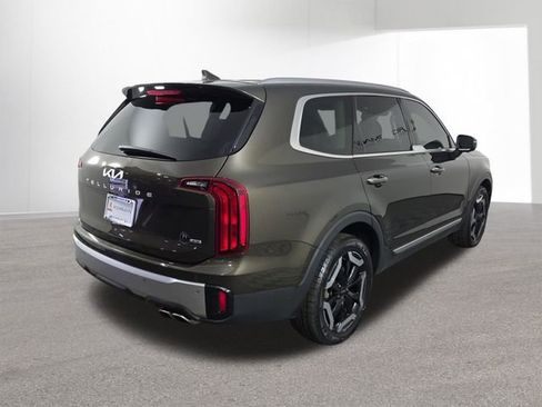Used 2023 Kia Telluride S w/ S Sunroof Package image 13