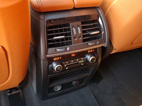 Used 2017 BMW X5 M AWD/4WD image 11