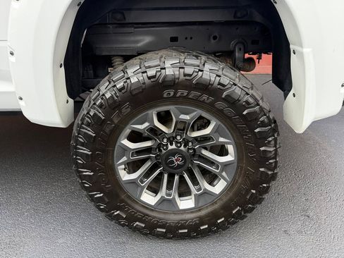 Used 2021 RAM 2500 Big Horn w/ Level B Equipment Group AWD/4WD image 9
