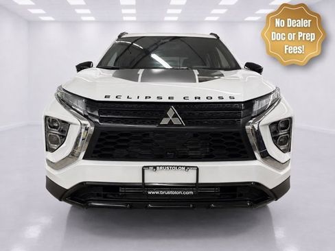 Used 2025 Mitsubishi Eclipse Cross AWD image 2