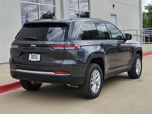 New 2026 Jeep Grand Cherokee Laredo X RWD image 3