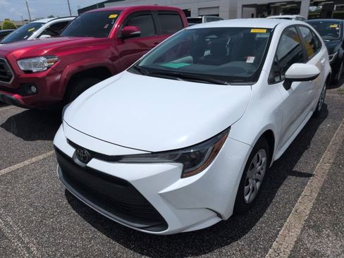 Certified 2023 Toyota Corolla LE FWD image 2