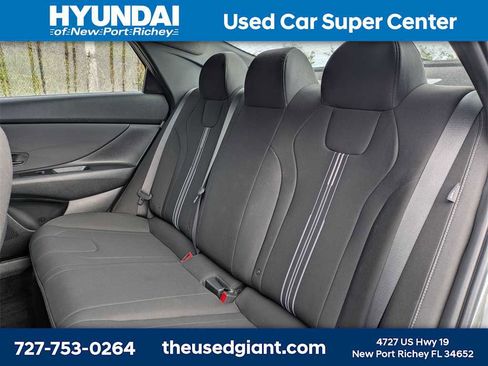 Used 2025 Hyundai Elantra Sport image 13