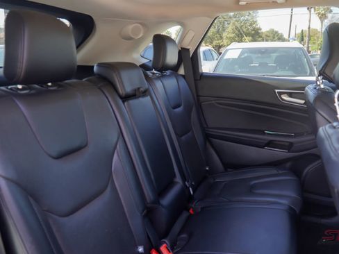 Used 2019 Ford Edge Titanium w/ Equipment Group 301A image 23