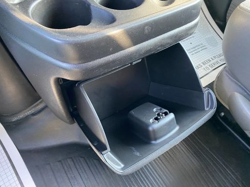 Used 2020 GMC Savana 3500 LT w/ LT Preferred Equipment Group image 18