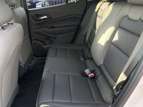New 2026 Chevrolet Trax ACTIV w/ Sunroof Package FWD image 11