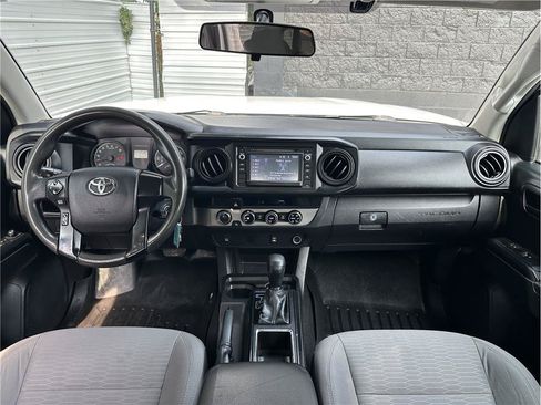 Used 2016 Toyota Tacoma SR w/ SR Convenience Package AWD/4WD image 17