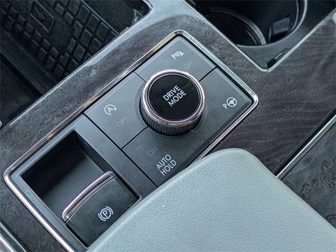 Used 2021 Lincoln Navigator Reserve image 28