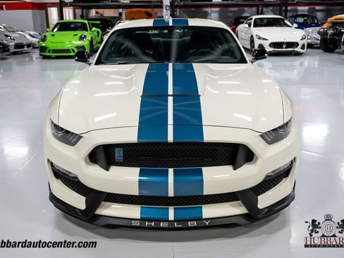 Used 2020 Ford Mustang Shelby GT350 w/ Technology Package RWD image 3