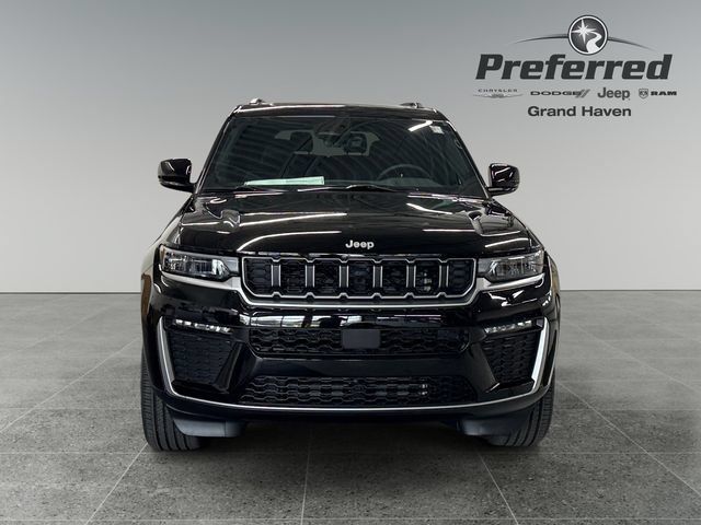 New 2026 Jeep Grand Cherokee L Limited w/ Trailer Tow Package AWD/4WD image 13
