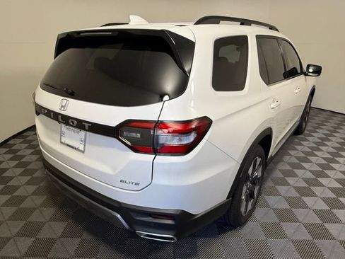 Used 2026 Honda Pilot Elite image 5