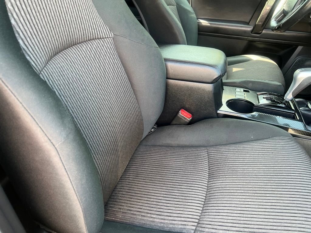 Used 2021 Toyota 4Runner TRD Off-Road AWD/4WD image 20