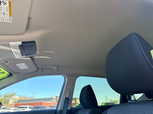 Used 2025 Nissan Rogue SV image 26