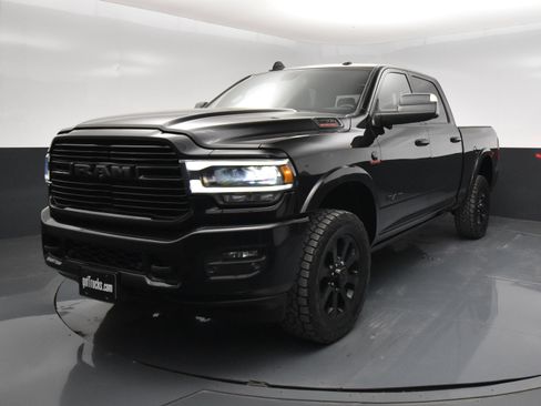 Used 2019 RAM 2500 Laramie AWD/4WD image 2