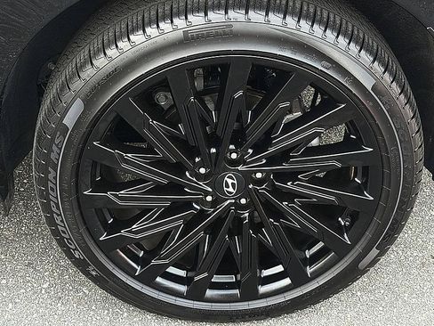 Certified 2025 Hyundai Santa Fe Calligraphy FWD image 6