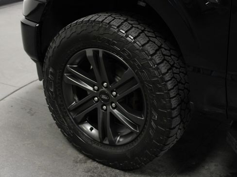 Used 2022 Ford F150 Lariat image 10