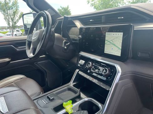 Used 2025 GMC Sierra 2500 Denali AWD/4WD image 28
