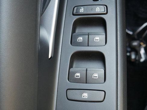 Used 2023 Hyundai Elantra SEL image 26