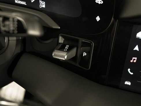 New 2026 Porsche Taycan 4S image 22