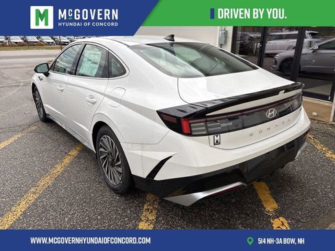 New 2025 Hyundai Sonata SEL FWD image 2