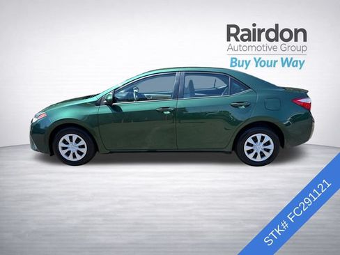 Used 2015 Toyota Corolla LE FWD image 4