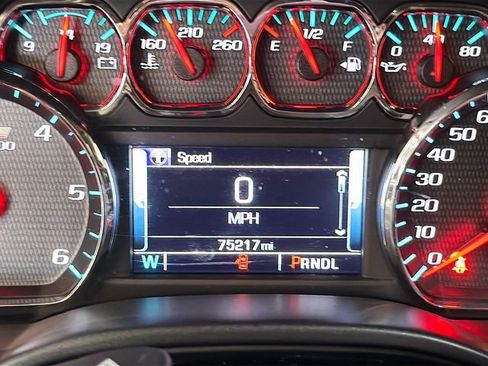 Used 2017 Chevrolet Silverado 1500 LT w/ All Star Edition image 12