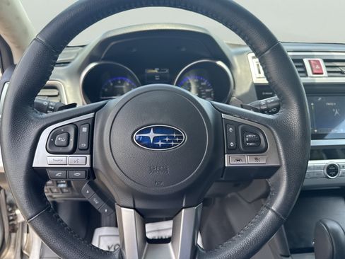 Used 2017 Subaru Outback 2.5i Limited AWD/4WD image 14