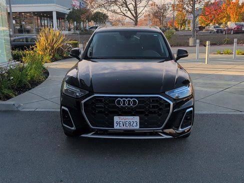 Used 2023 Audi Q5 e Premium Plus w/ Premium Plus Package image 3