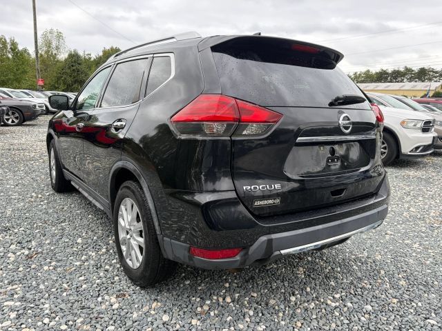 Used 2017 Nissan Rogue SV FWD image 3