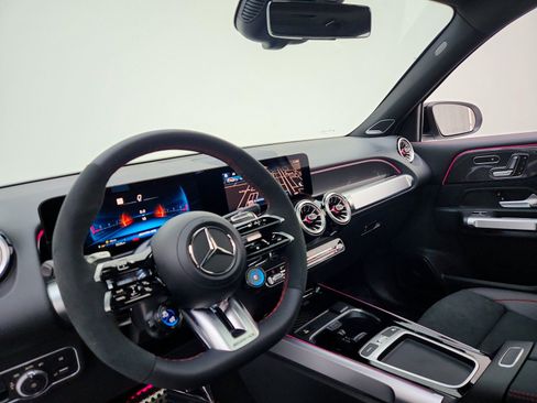 New 2026 Mercedes-Benz GLB 35 AMG 4MATIC image 15