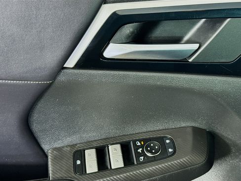 Used 2023 Mitsubishi Outlander SE image 23