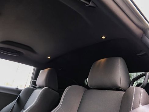 Used 2018 Dodge Challenger R/T image 21