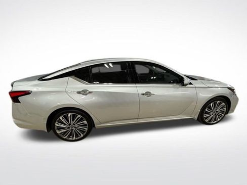 Certified 2024 Nissan Altima 2.5 SL image 6