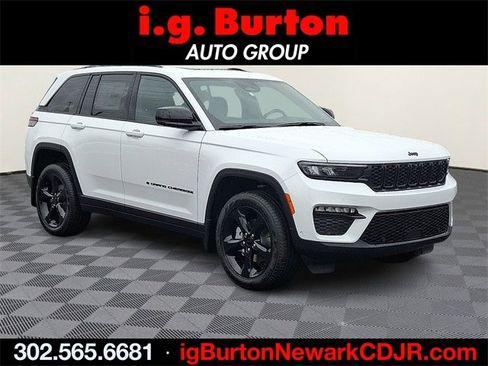 New 2025 Jeep Grand Cherokee Limited w/ Luxury Tech Group II image 1