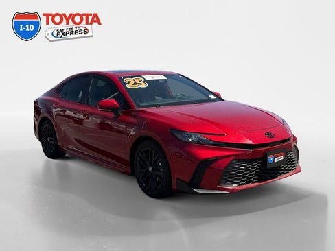 Certified 2025 Toyota Camry SE w/ Convenience Package FWD image 7