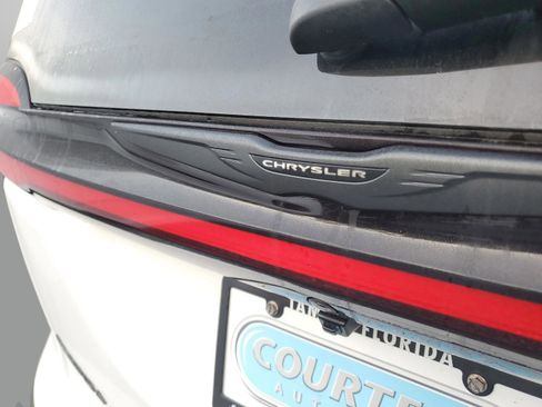 New 2026 Chrysler Pacifica Limited w/ S Appearance Package image 27