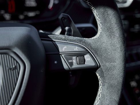 Used 2024 Lamborghini Urus Performante image 72