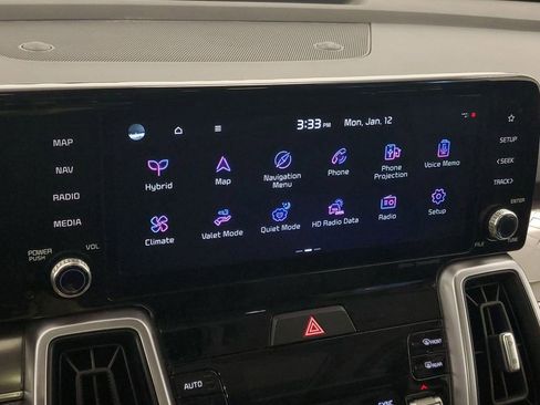 Certified 2023 Kia Sorento EX w/ Panoramic Sunroof Package image 19