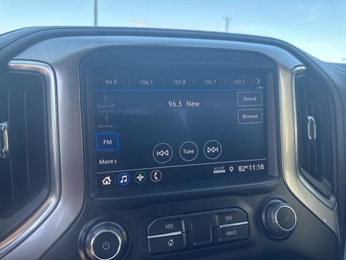 Used 2019 Chevrolet Silverado 1500 LT w/ Texas Edition image 17