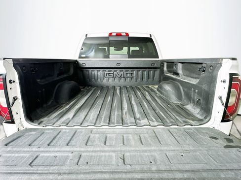 Used 2018 GMC Sierra 1500 SLT image 26