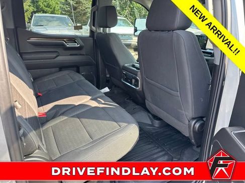 Used 2024 GMC Sierra 1500 Elevation w/ LPO, Elevation Black Package AWD/4WD image 7