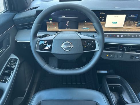 New 2026 Nissan Leaf Platinum+ w/ Cargo Package (Platinum+) image 17