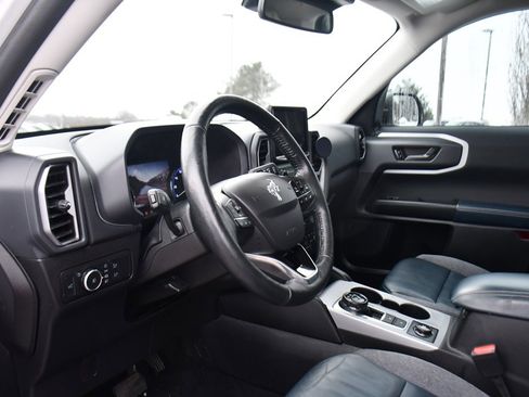 Used 2022 Ford Bronco Sport Outer Banks w/ Tech Package image 11