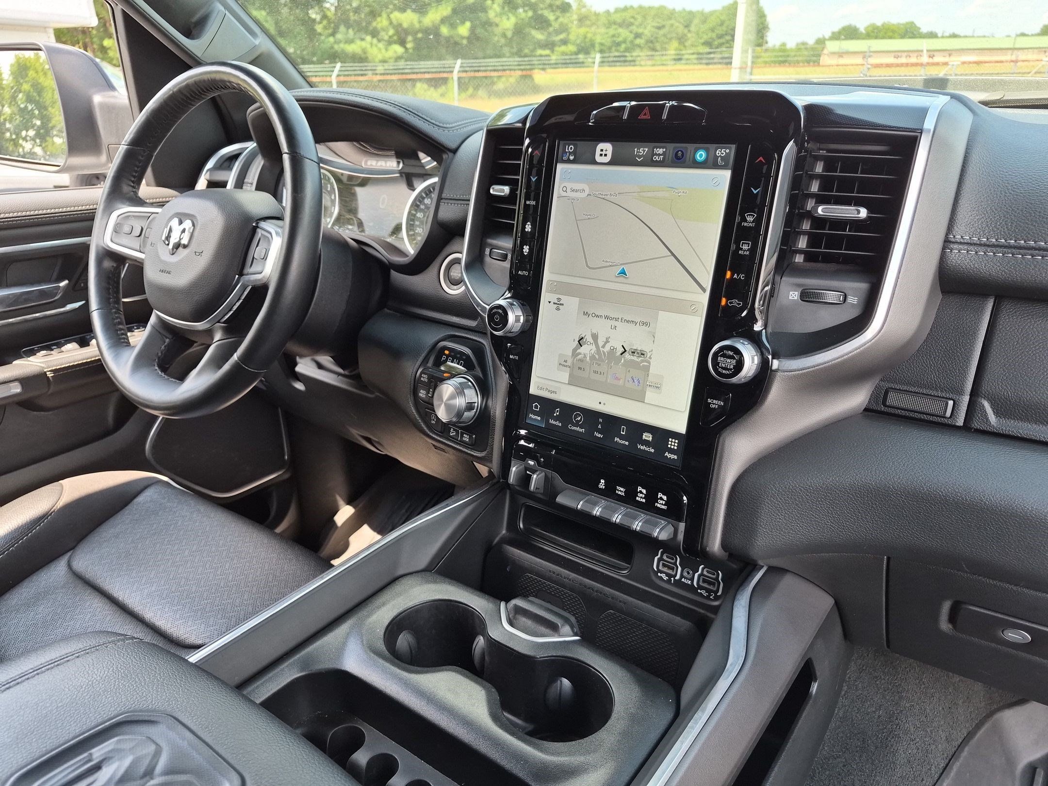 Used 2022 RAM 1500 Laramie AWD/4WD image 31