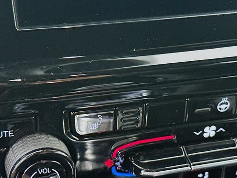 Certified 2023 Jeep Grand Cherokee Altitude AWD/4WD image 29